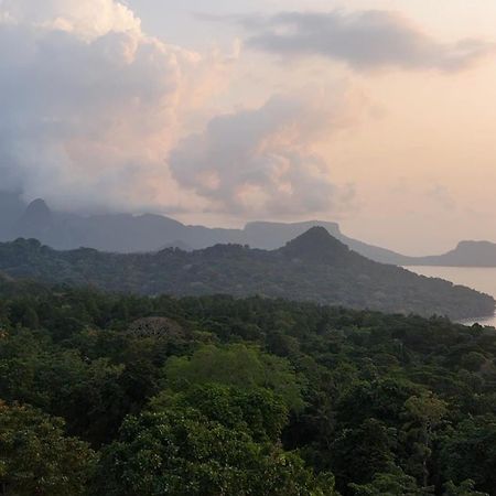 World'S View Wild Camping Salaszoi, Principe Island Santo António Exteriör bild