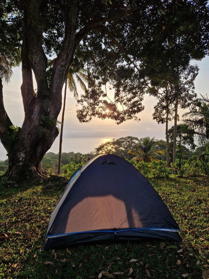 World'S View Wild Camping Salaszoi, Principe Island Santo António Exteriör bild